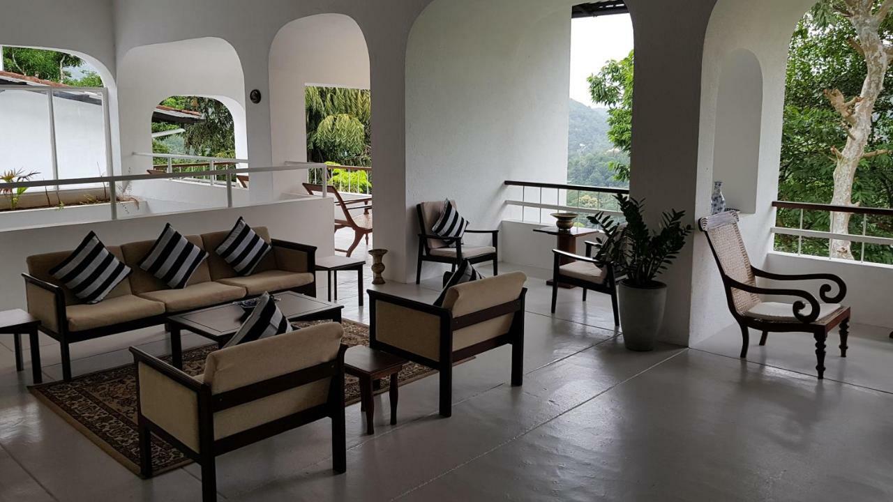 Regent Lodge Hotel & Villa Kandy Extérieur photo