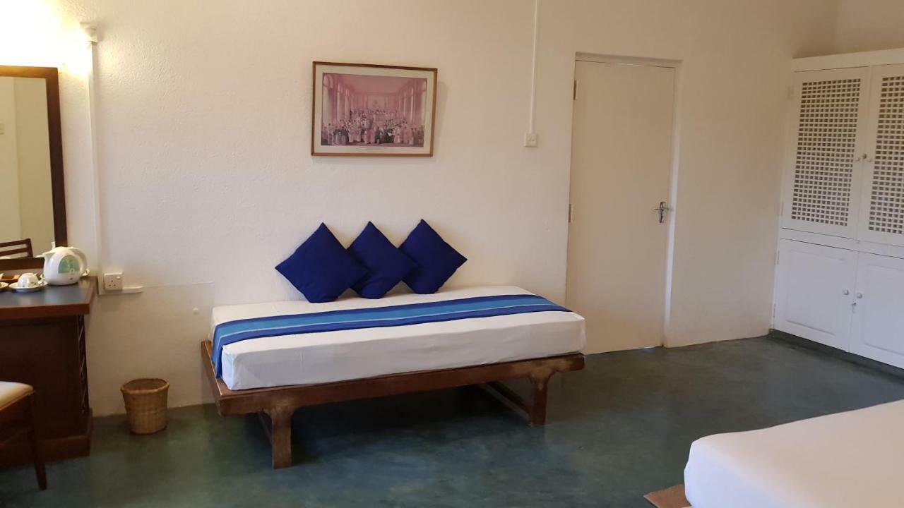 Regent Lodge Hotel & Villa Kandy Extérieur photo