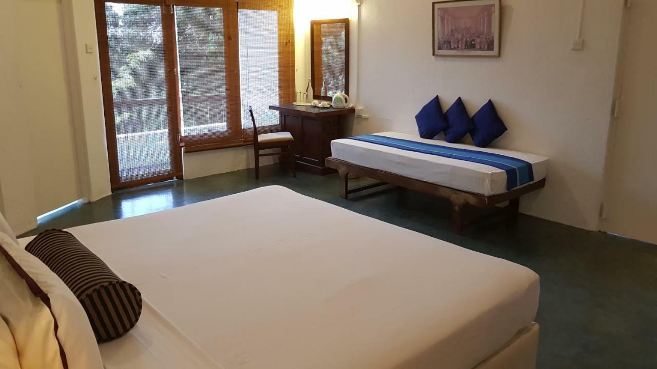 Regent Lodge Hotel & Villa Kandy Extérieur photo