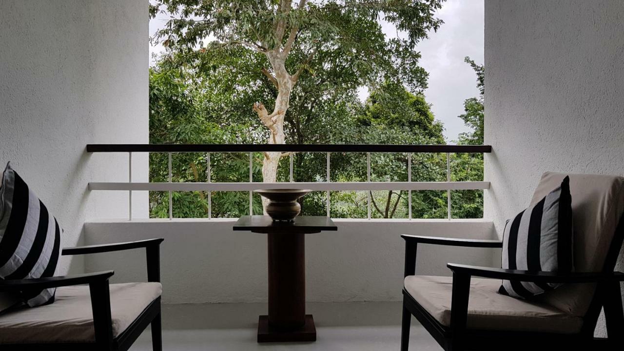 Regent Lodge Hotel & Villa Kandy Extérieur photo